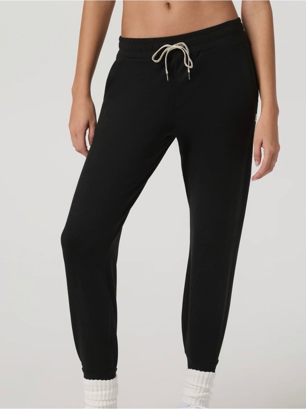 Vuori Performance Joggers in black heather